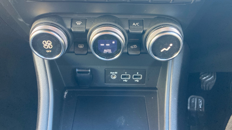 Renault Captur 1.0 TCE 90 Iconic 5dr Petrol Hatchback